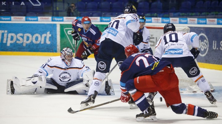 V Steel aréne nula gólov, nula bodov